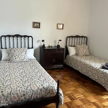 Casa Unifamiliar Junto A La Playa * リバデセリャ